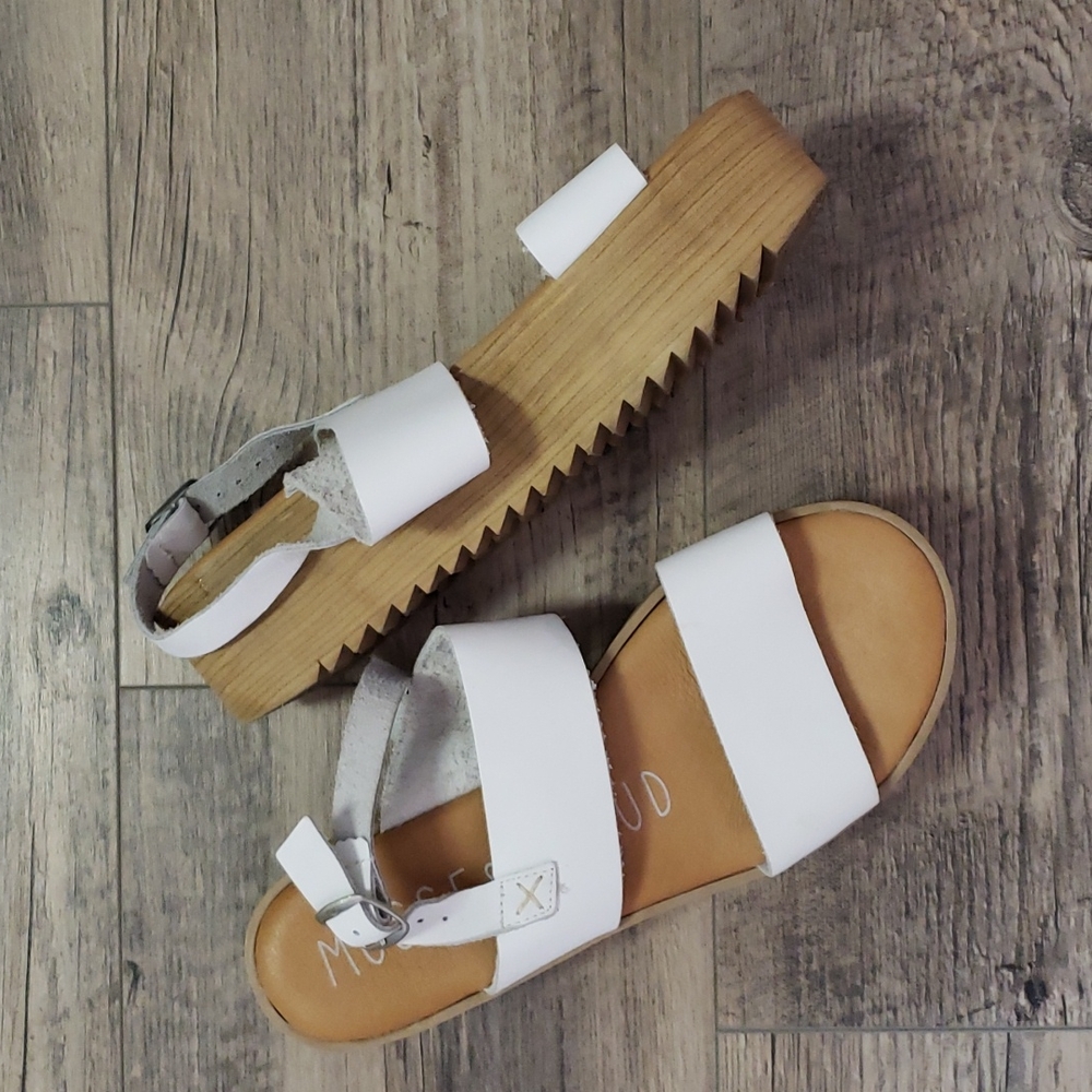 MUSSE & CLOUD WEDGE